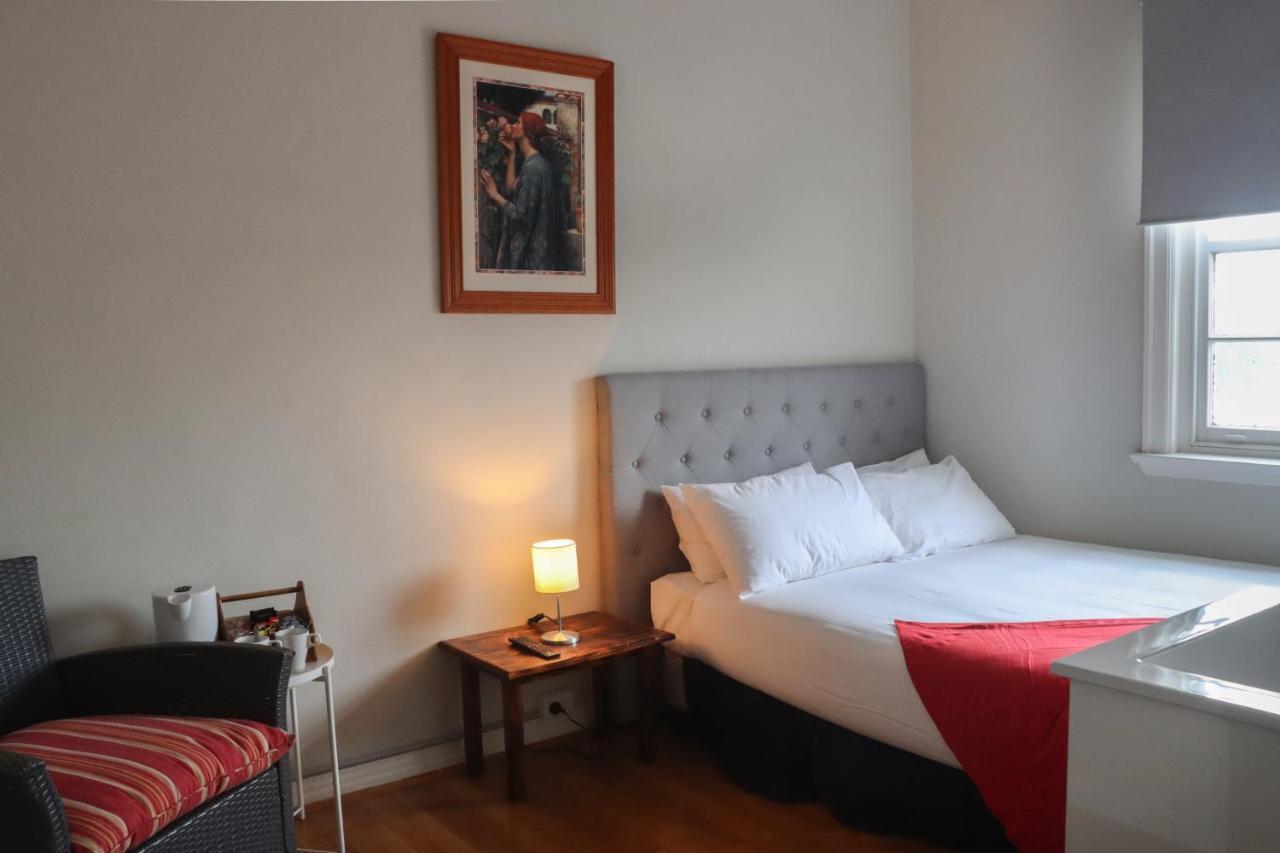 Tates Hotel وندسور المظهر الخارجي الصورة