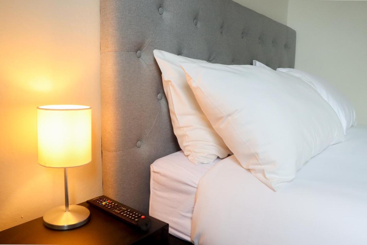 Tates Hotel وندسور المظهر الخارجي الصورة